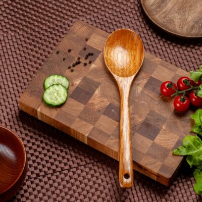 Кулинарная ложка из дерева широкая, длина 31 см